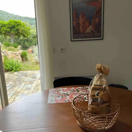Сasa de vacaciones T2 Dans Avec Piscine Porto Vecchio