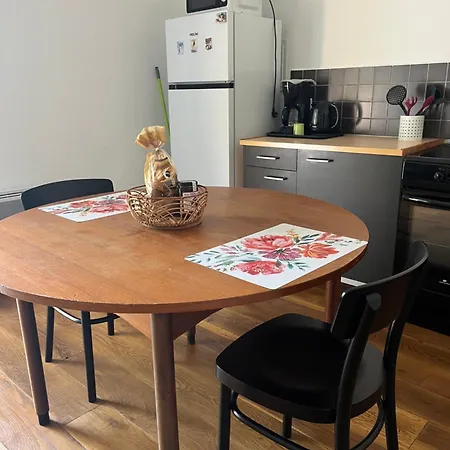 T2 Dans Avec Piscine *