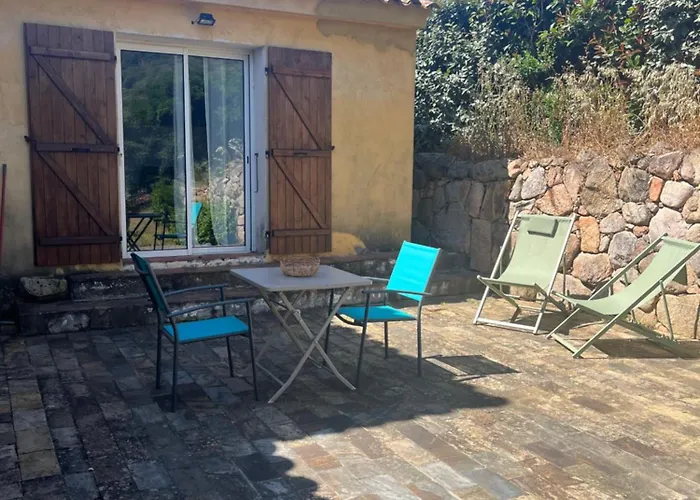 Holiday home T2 Dans Avec Piscine *