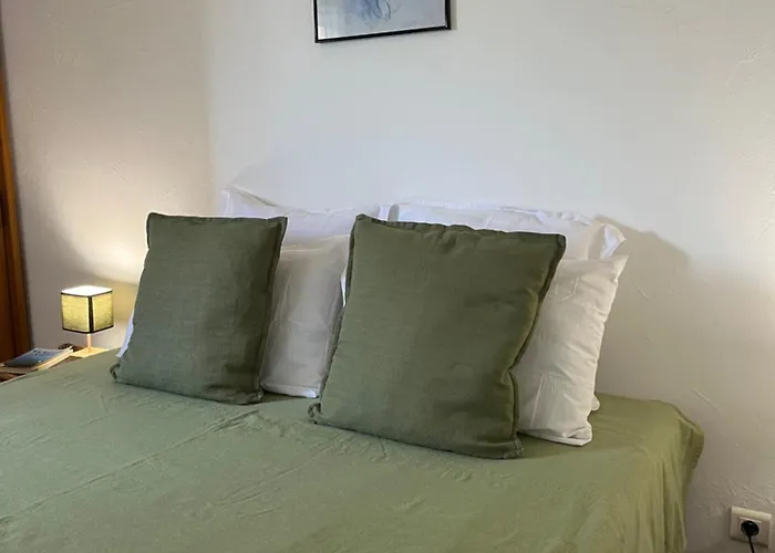 T2 Dans Avec Piscine Holiday home *